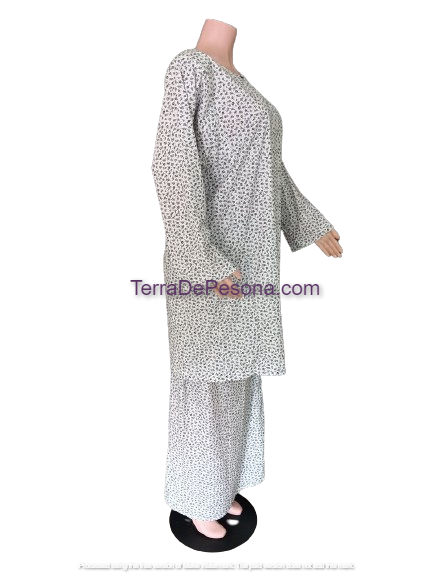 Baju Kurung Pesak Tradisional Johor putih kelabu