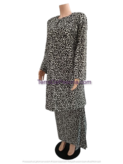 Baju Kurung Pesak Tradisional Johor White Flowers-KJ0077